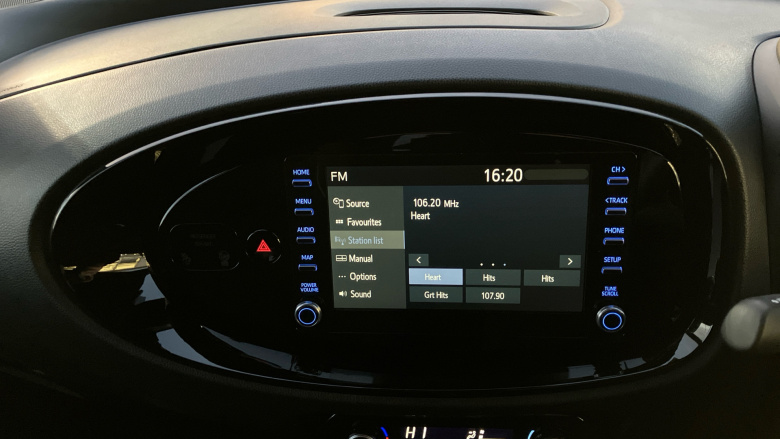 Toyota Aygo X 1.0 VVT-i Edge 5dr Petrol Hatchback